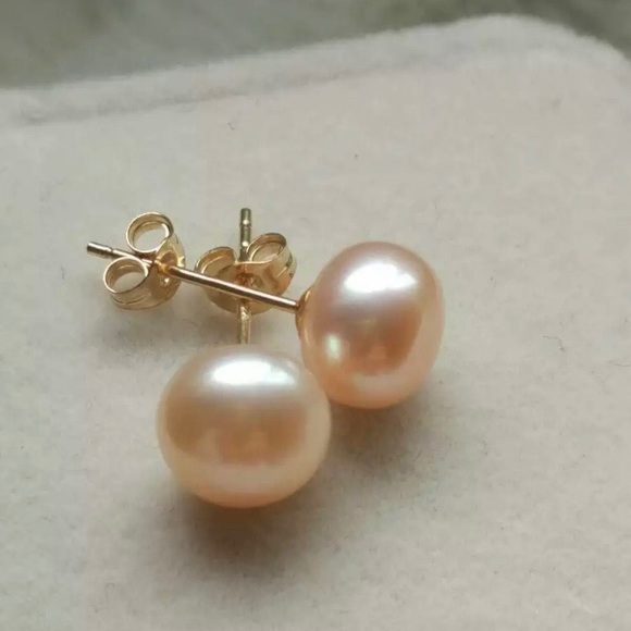 Jewelry - 14K Gold South Sea Pearl Stud Earring
